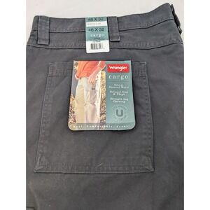 NWT Wrangler Big Men's Cargo Shorts Size 46 11" Inseam High Rise Black Relax Fit